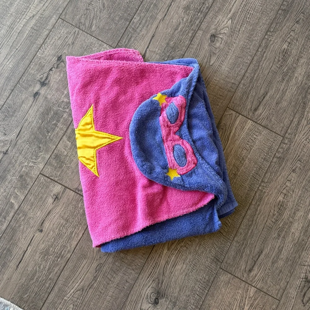 Jumping beans superhero 🦸‍♀️ hooded towel with cape and hand holds pink & purple